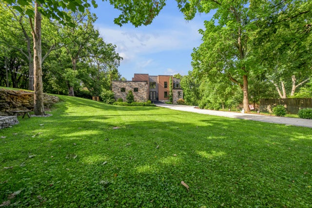 916 Bravington Way, Lexington